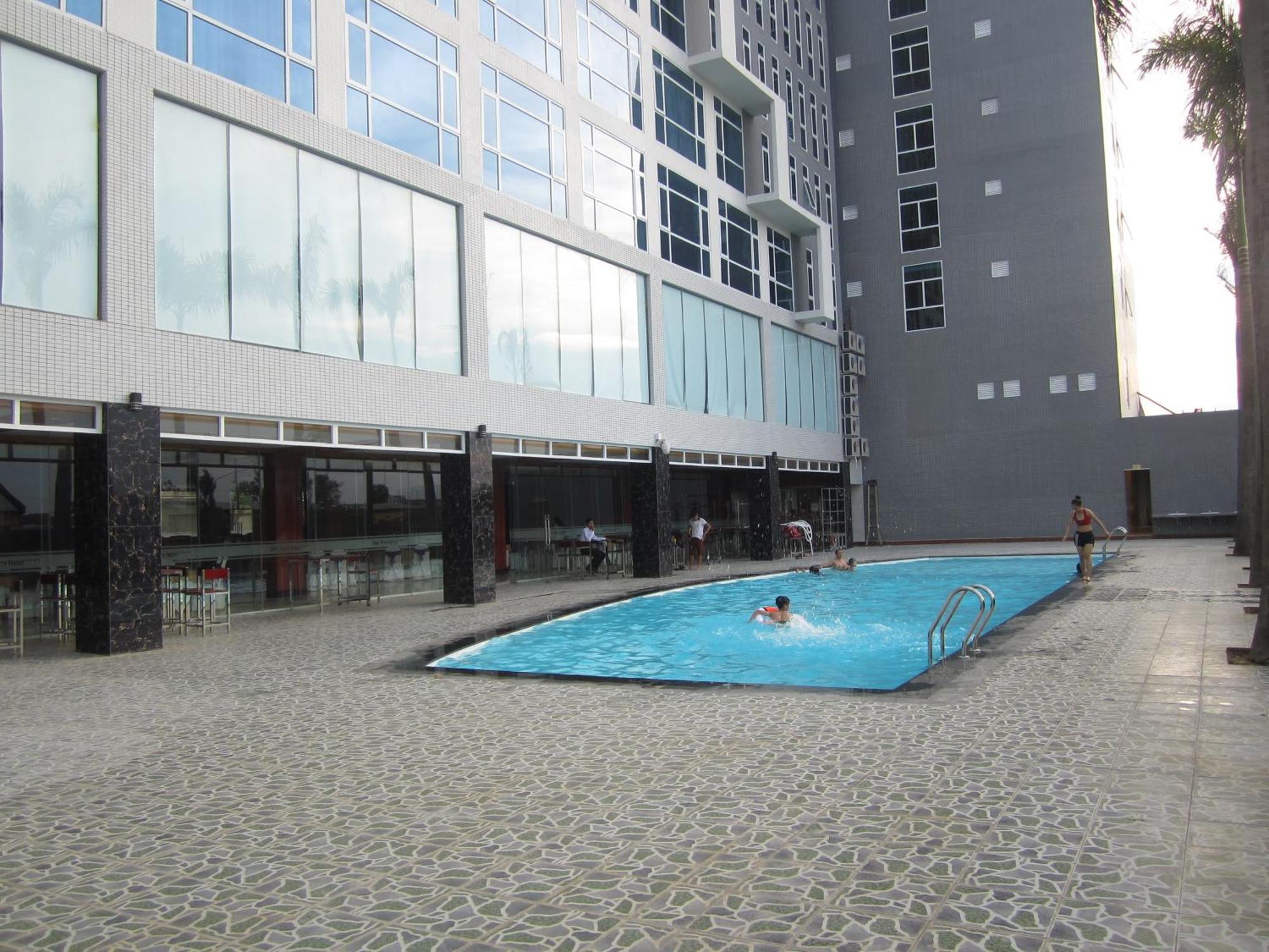 Vinh Plaza Hotel Buitenkant foto